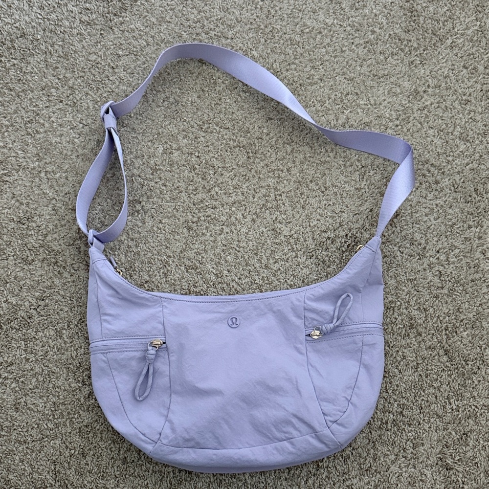 Lululemon Slouchy Sling Bag 6L Lavender Frost - Picture 3 of 7